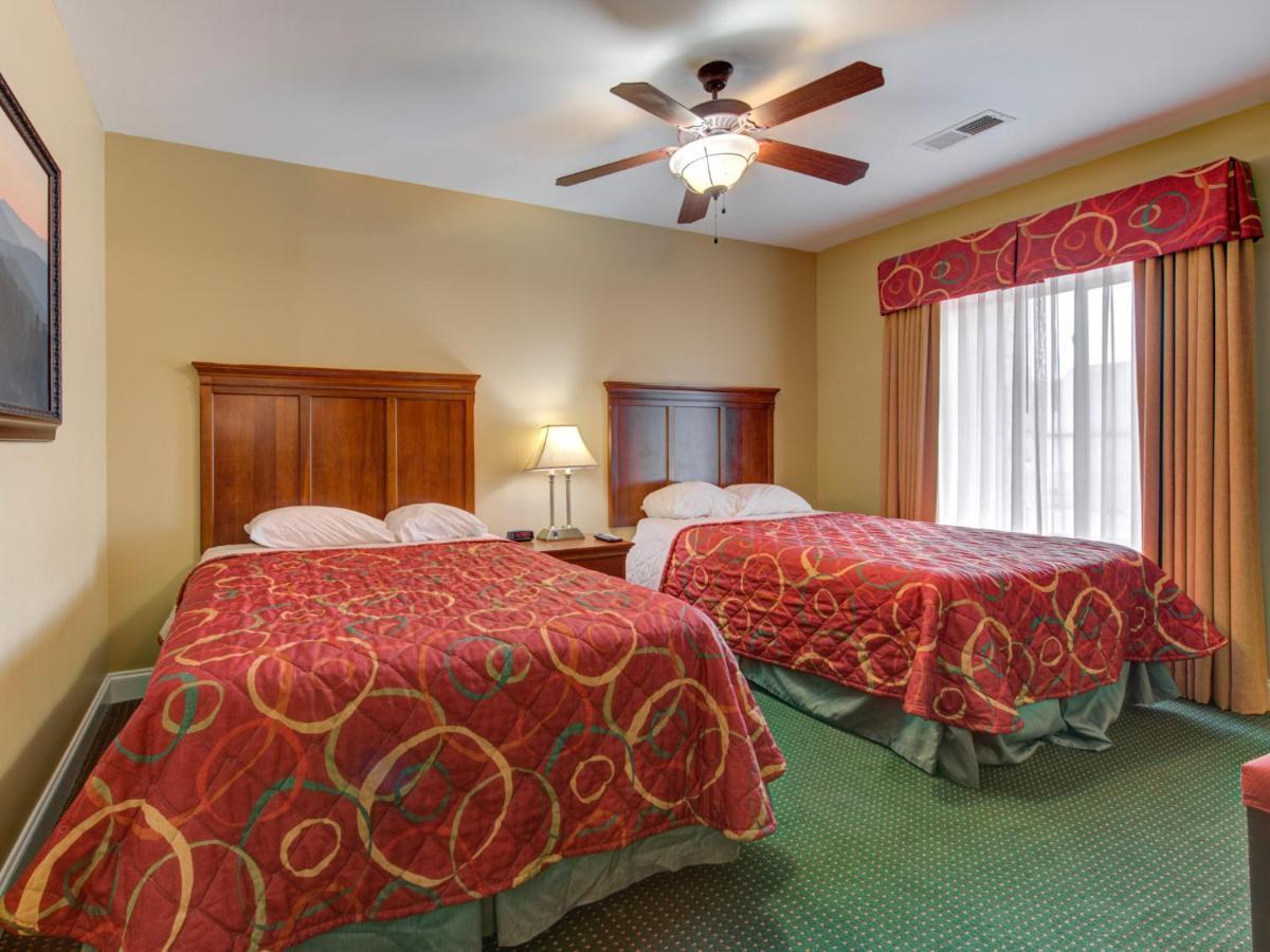 City Bear, 2Br, Pool, Spa, Downtown Gatlinburg, Sleeps 6 Leilighet Eksteriør bilde