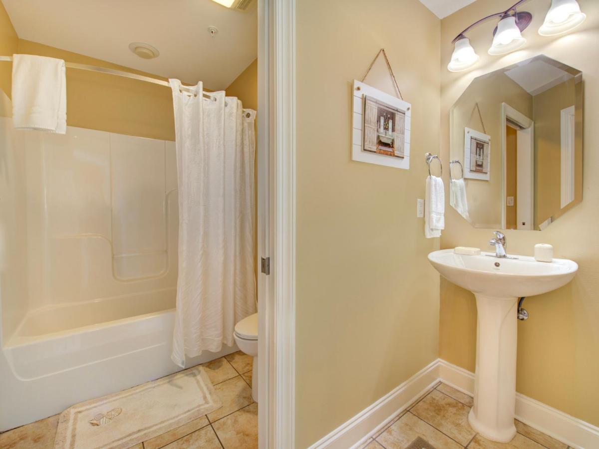 City Bear, 2Br, Pool, Spa, Downtown Gatlinburg, Sleeps 6 Leilighet Eksteriør bilde