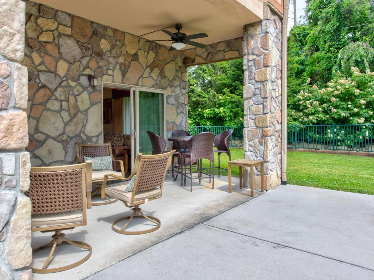 City Bear, 2Br, Pool, Spa, Downtown Gatlinburg, Sleeps 6 Leilighet Eksteriør bilde